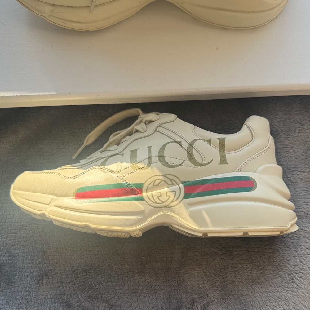 Gucci Cream Leather Rhyton Sneakers with Red & Green Stripe - Picture 2 of 5